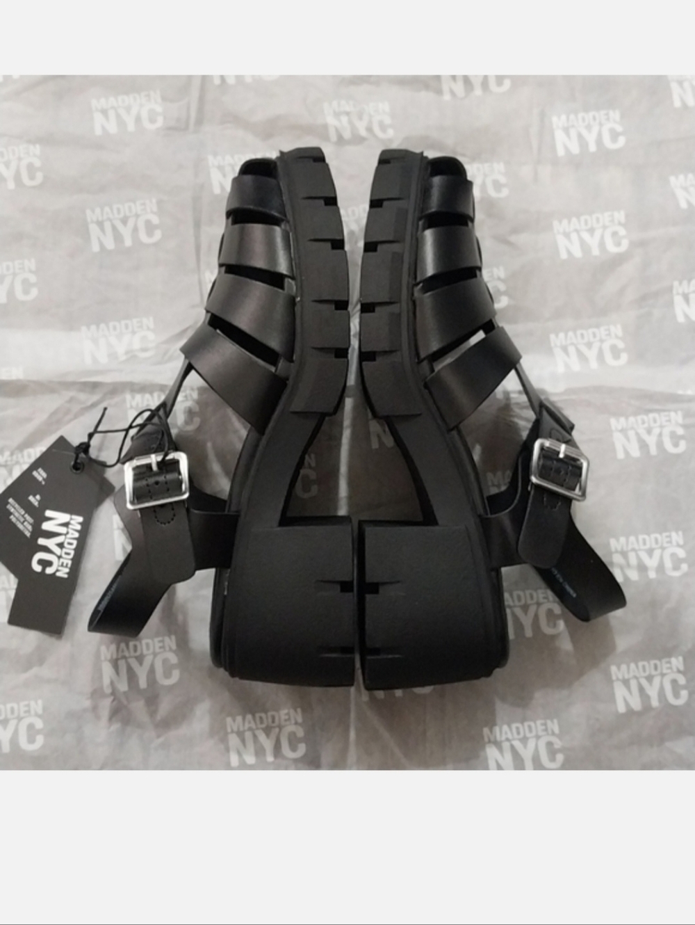 Madden NYC Chunky Platform Sandals Womens 7 Black Strappy Wedge Sandal - Picture 3 of 8
